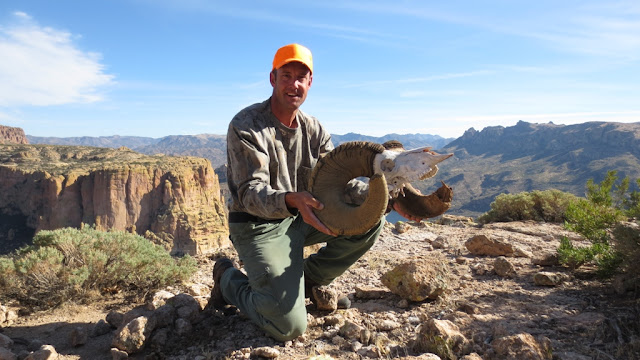 Arizona+Desert+Bighorn+Sheep+Hunting+in+Unit+22+with+Colburn+and+Scott+Outfitters+5.JPG