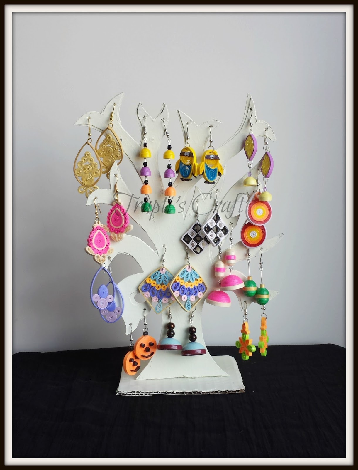 Trupti's Craft DIY Earrings Display using Cereal Box cardboard
