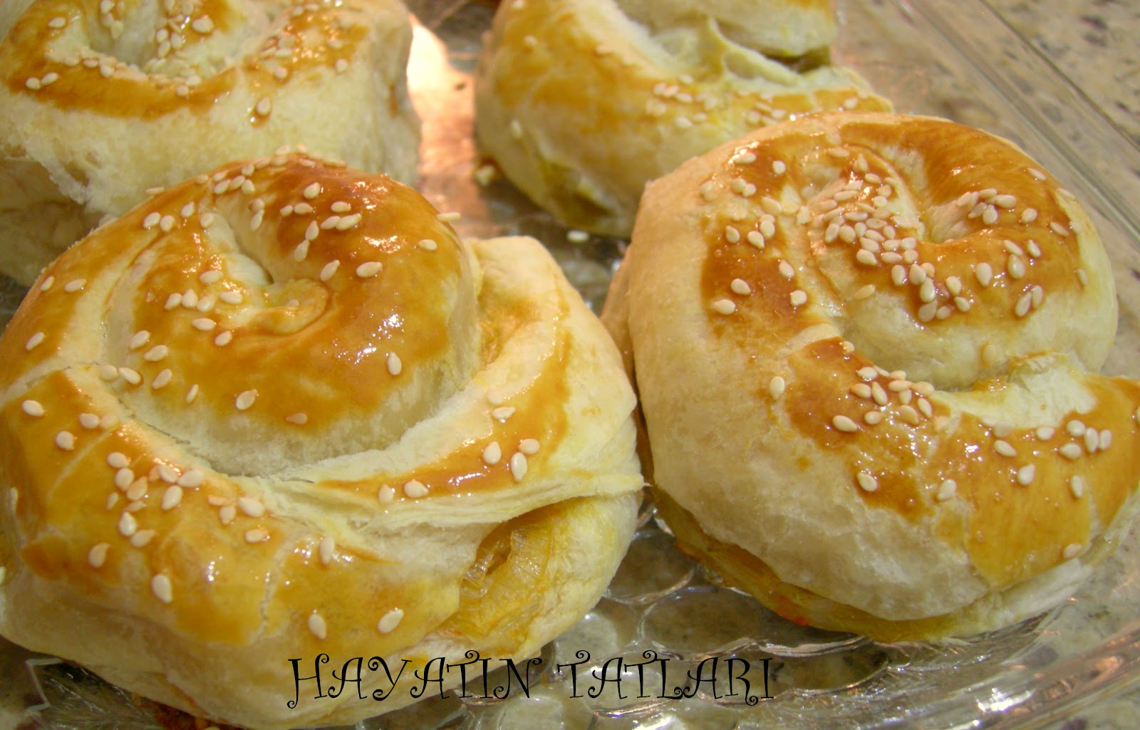 Pırasalı Hafif Gül Börek Tarifi Pırasalı Hafif Gül Börek Tarifi