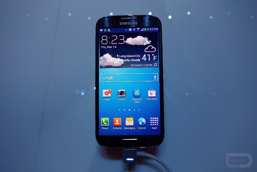 Samsung galaxy s4 16gb black-white mới