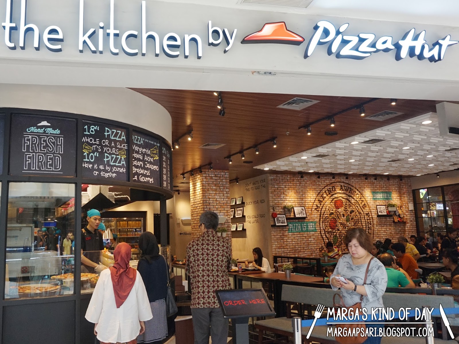 Pizza Hut Kitchen the kitchenpizza hut, pondok indah mall 2 - marga apsari - blog Pizza Hut Kitchen the kitchenpizza hut, pondok indah mall 2 - marga apsari - blog