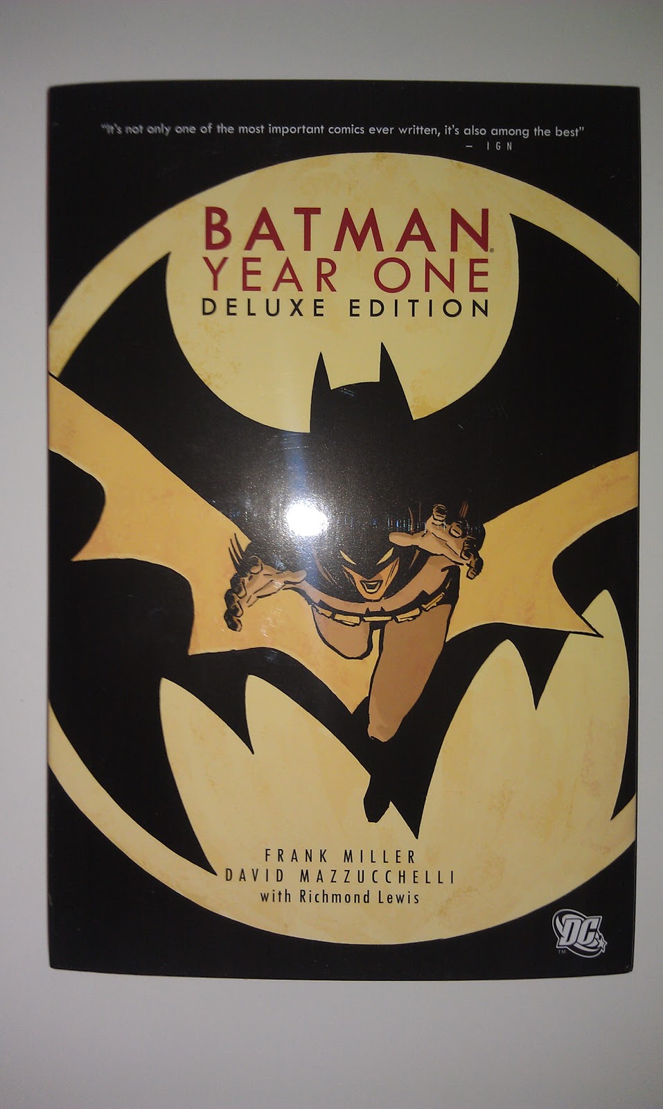 Deluxe Comics Batman Year One Deluxe Edition