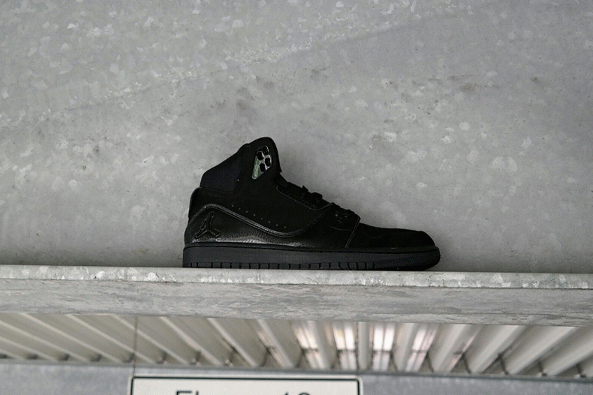nike essential 2014