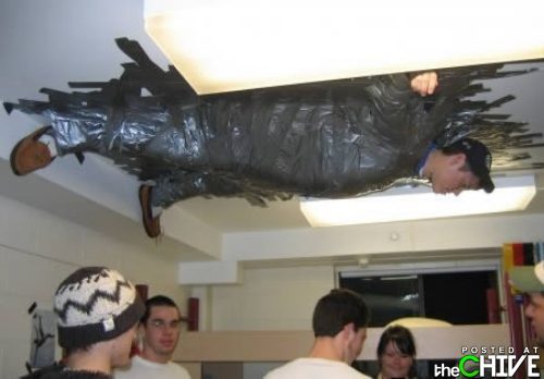http://4.bp.blogspot.com/--3gpbZQvPuY/TdGXJ0UlfXI/AAAAAAAAA2Y/CVOWgW72f9A/s640/dude-taped-to-ceiling-picture.jpg