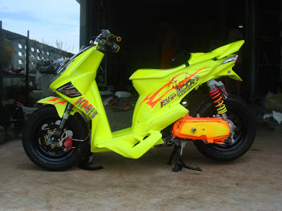 Icon Honda Beat Modifikasi yang merupakan tren motor matik modifikasi