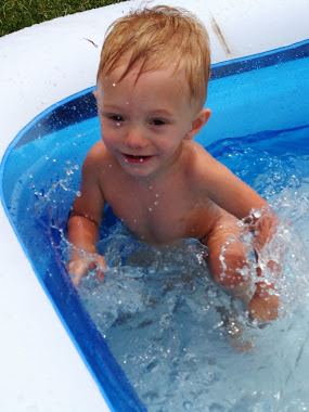 Cole loves to splash!