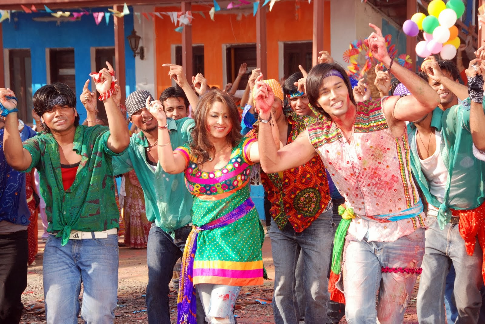 List Of Best Top 10 Bollywood Holi songs Based on Holi festival 2014