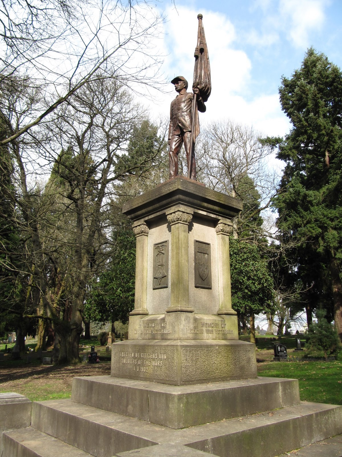 DESTINATIONS NORTHWEST Memorial Day Monuments