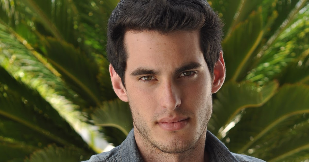  INTRODUCING ANDREW FLOWER