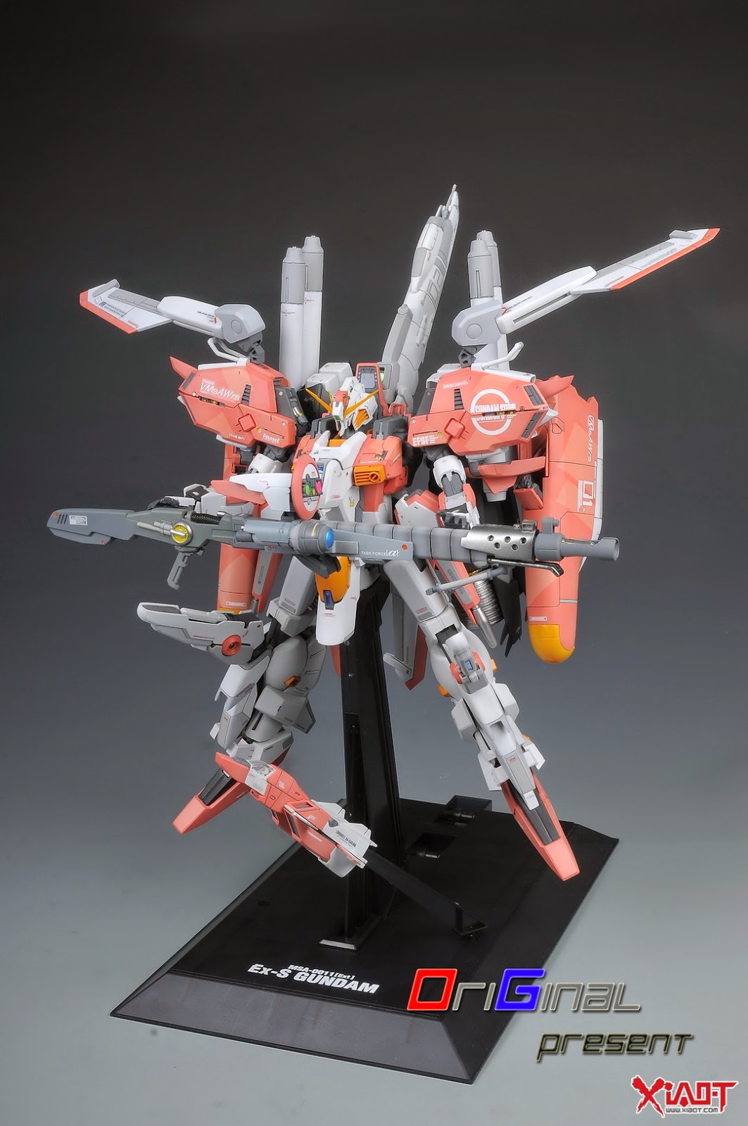 GUNDAM GUY: CoreWorks EX-S Gundam [Garage Kit] - Painted Build
