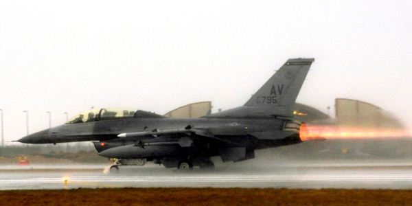 F-16 Angkatan Udara AS