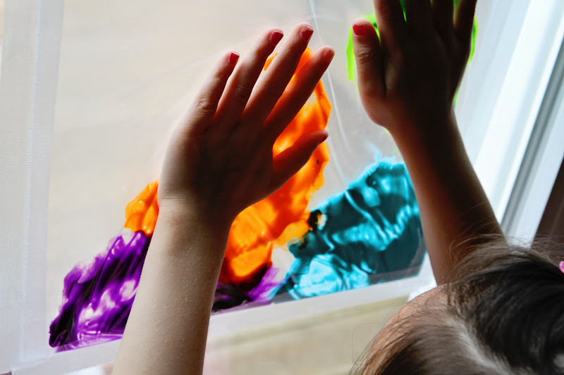 the petersons Ziploc baggie finger painting
