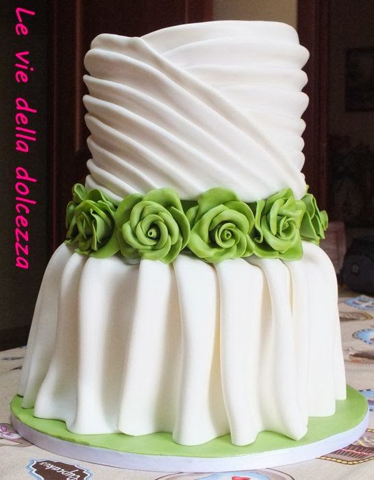 симпатична торта за сватба