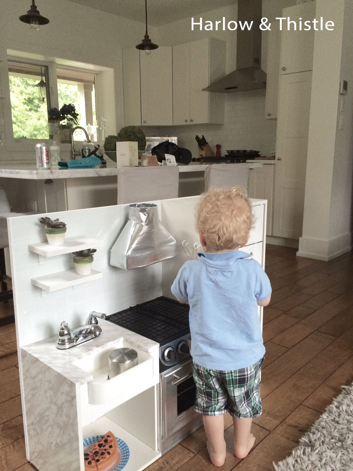 DIY Play Kitchen | Harlow DIY Play Kitchen | Harlow