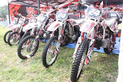 Koleksi Motor Grasstrack