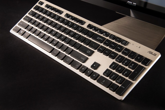 клавиатура моноблока ASUS Zen 240 Pro