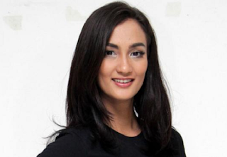How to get healthy and strong hair naturally How to get healthy and strong hair naturally