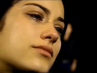 http://4.bp.blogspot.com/--A4FKydChJI/UA4IoYWh4yI/AAAAAAAAEbA/XmGBQgxLz_g/s1600/Wanita-Menangis.jpg