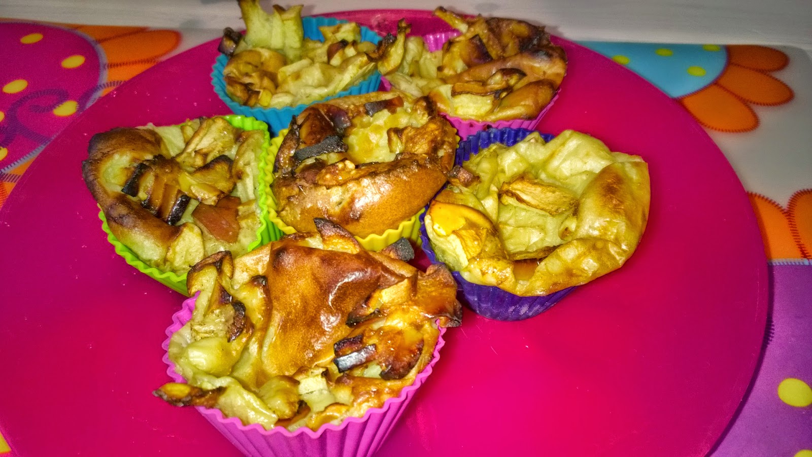 Omena-muffinipannarit ja iltapala lettuja
