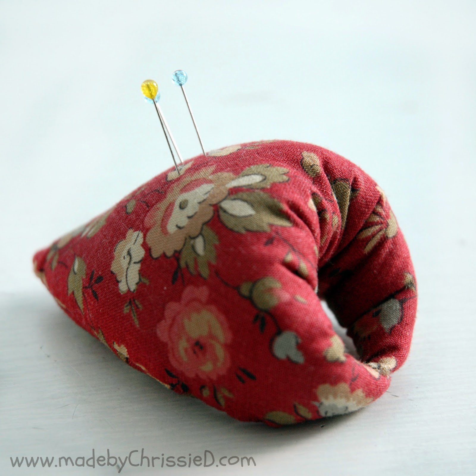 Chris Dodsley mbCD Finger Pin Cushion Tute