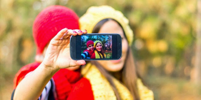 Awas, Kebanyakan Selfie Bisa Picu Sakit Jiwa Awas, Kebanyakan Selfie Bisa Picu Sakit Jiwa