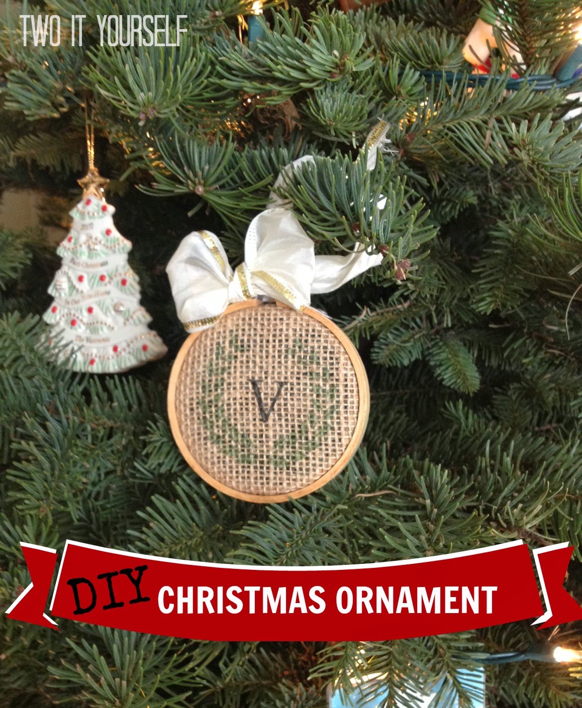 Two It Yourself {10 Minute} DIY Christmas Ornaments