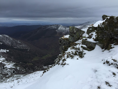 Ancares, Three Bishops Peak by E. V. Pita (2015) http://evpita.blogspot.com/2016/01/ancares-three-bishops-peak-los-ancares.html Los Ancares, pico 3 obispos por E. V. Pita (2015) Os Ancares, cumio dos Tres Bispos http://evpita.blogspot.com/2016/01/ancares-three-bishops-peak-los-ancares.html Ancares, Three Bishops Peak by E. V. Pita (2015) http://evpita.blogspot.com/2016/01/ancares-three-bishops-peak-los-ancares.html Los Ancares, pico 3 obispos por E. V. Pita (2015) Os Ancares, cumio dos Tres Bispos http://evpita.blogspot.com/2016/01/ancares-three-bishops-peak-los-ancares.html