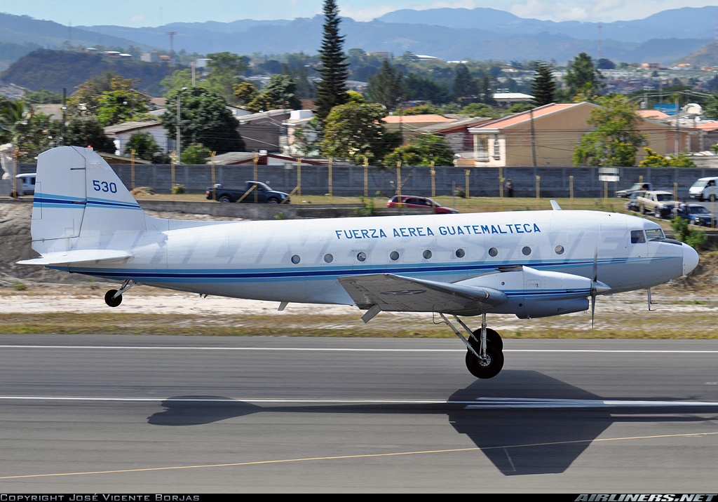Fuerzas Armadas de Guatemala Douglas+(Basler)+BT-67+Turbo-67+(DC-3)_ENE2012