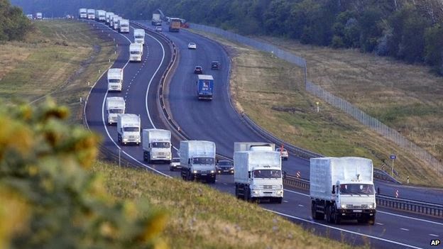 Ukraine crisis: Russia aid convoy heads south