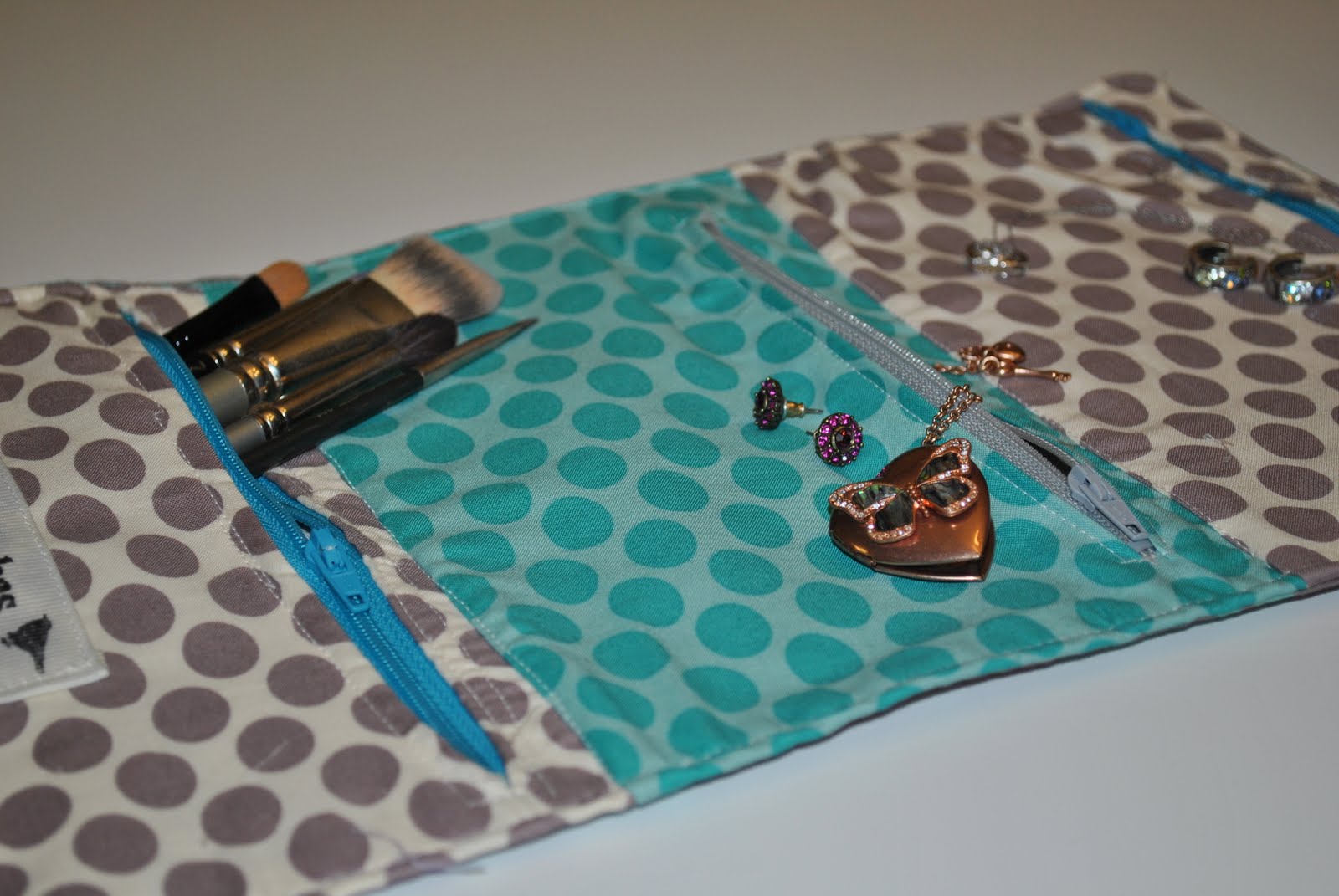 Pink Stitches Travel Jewelry Roll