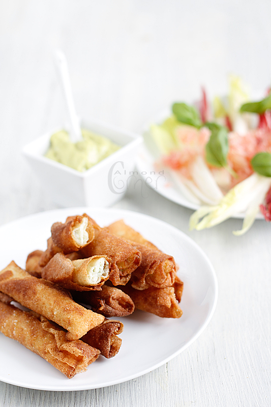 Almond Corner Fish sticks with avocado mayonnaise
