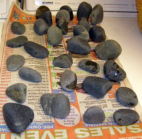 18 Rocks for Painting, Flat and Smooth Painting Rocks About 2 Inches in  Length 