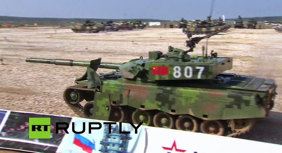 دبابه Type 96 الصينيه ......المتينه !! Chinese+Type+96+Tank+damage+during+Tank+Biathlon+2014+2