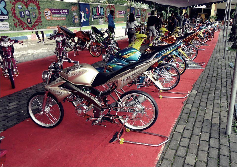 Foto Yamaha Vixion Lama Foto Yamaha Vixion Lama