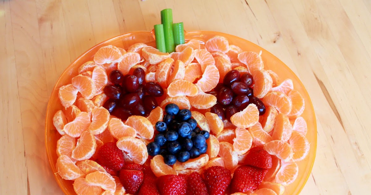 Jack-’O-Lantern Fruit Plate 