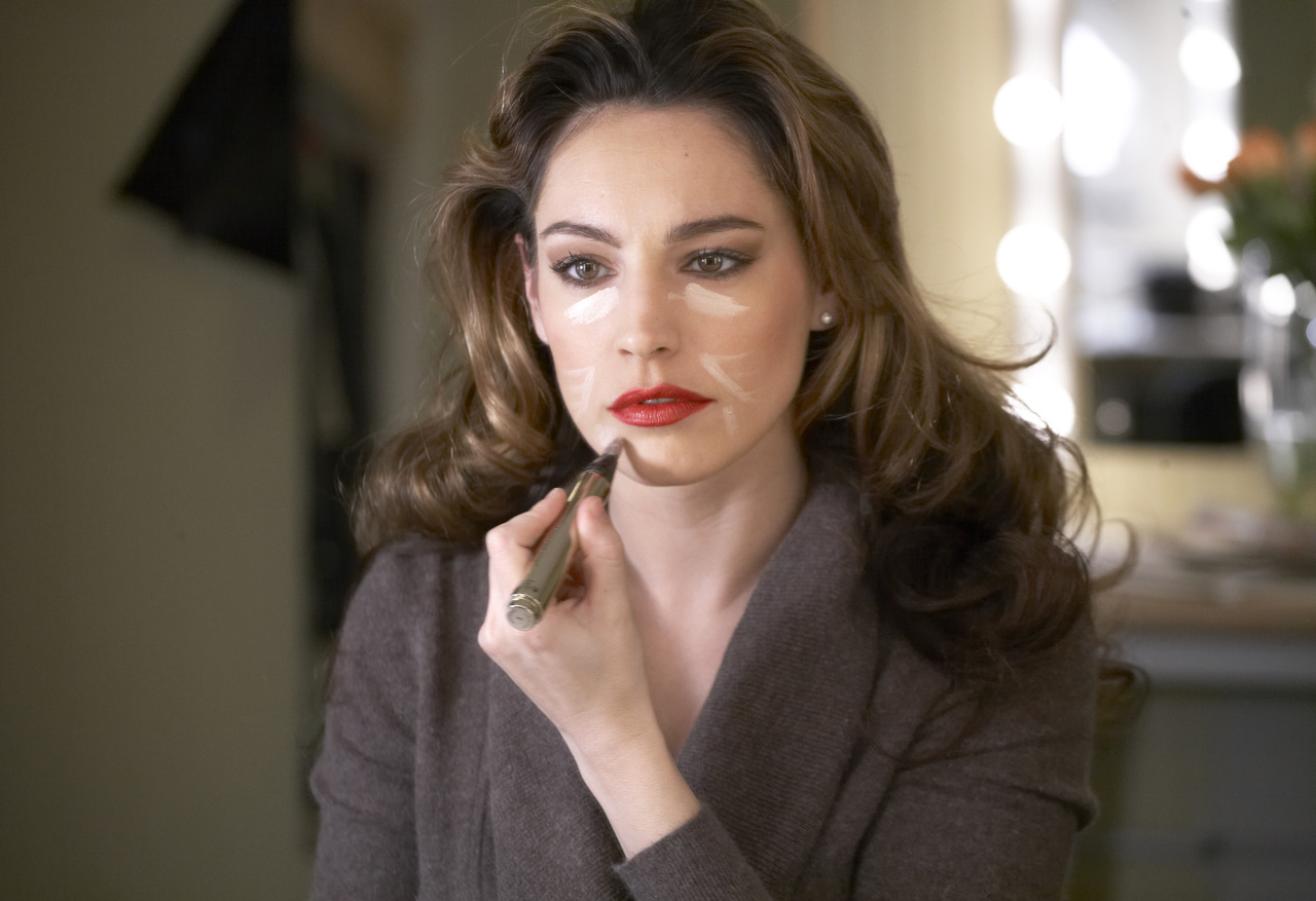 hollywood actress bts kelly brook theatre pictures bts world actress photos hollywood actress bts kelly brook theatre pictures bts world actress photos