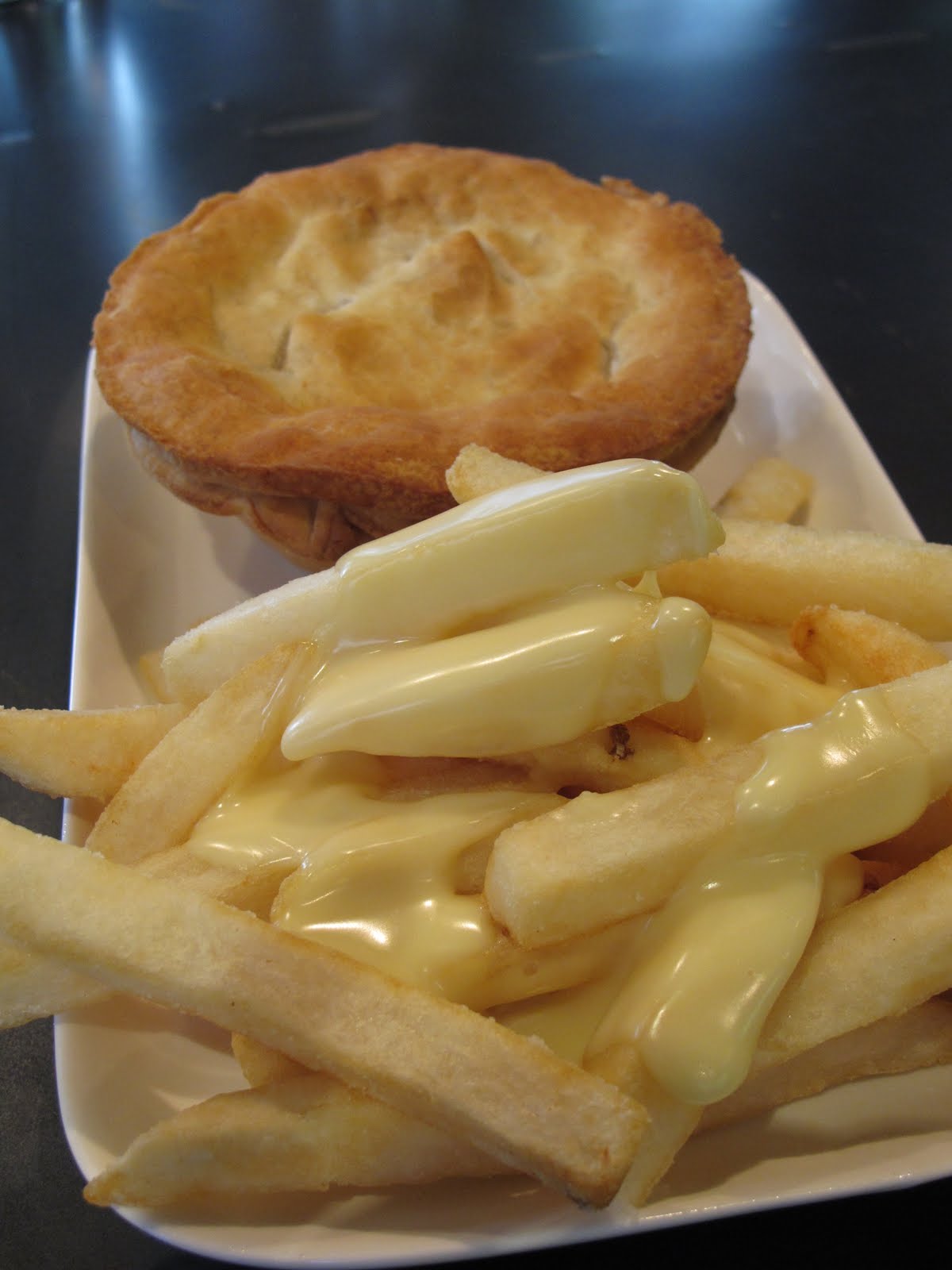 The Adventures of Miss Piggy The Pie Tin, Newtown