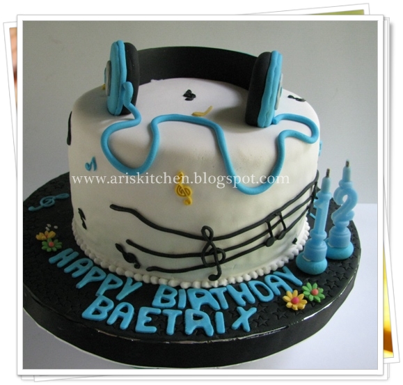 Image Result For Headphone Birthday Cakes Image Result For Headphone Birthday Cakes