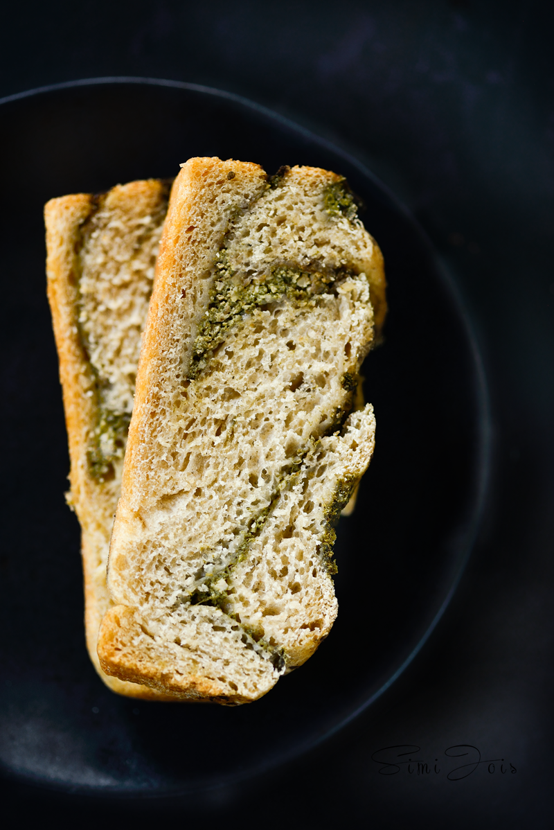 #Bread #Breakfast #Brunch #PestoBread #PestoBraidedBread #VeganBread #Baking #FoodPhotography #Photography #SimiJoisPhotography