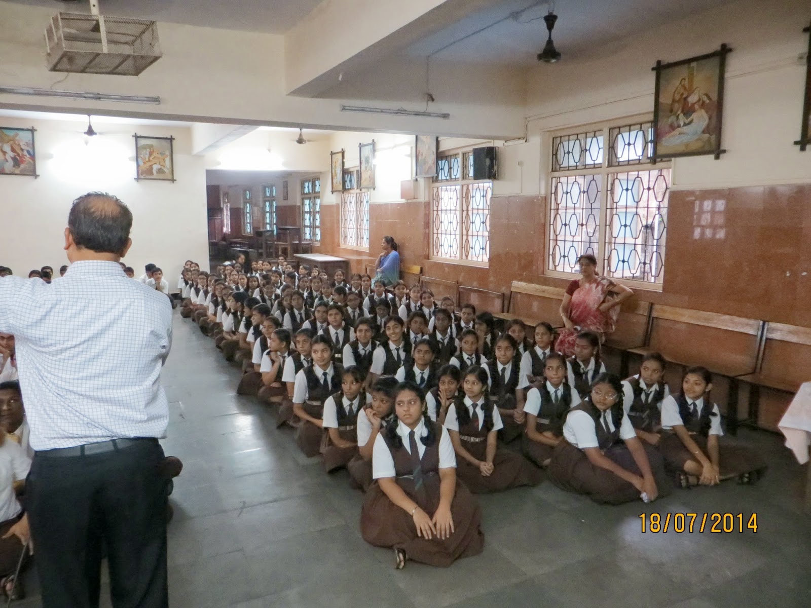 AVEC Mumbai LOURDES HIGH SCHOOL KALYAN STUDENTS' ORIENTATION