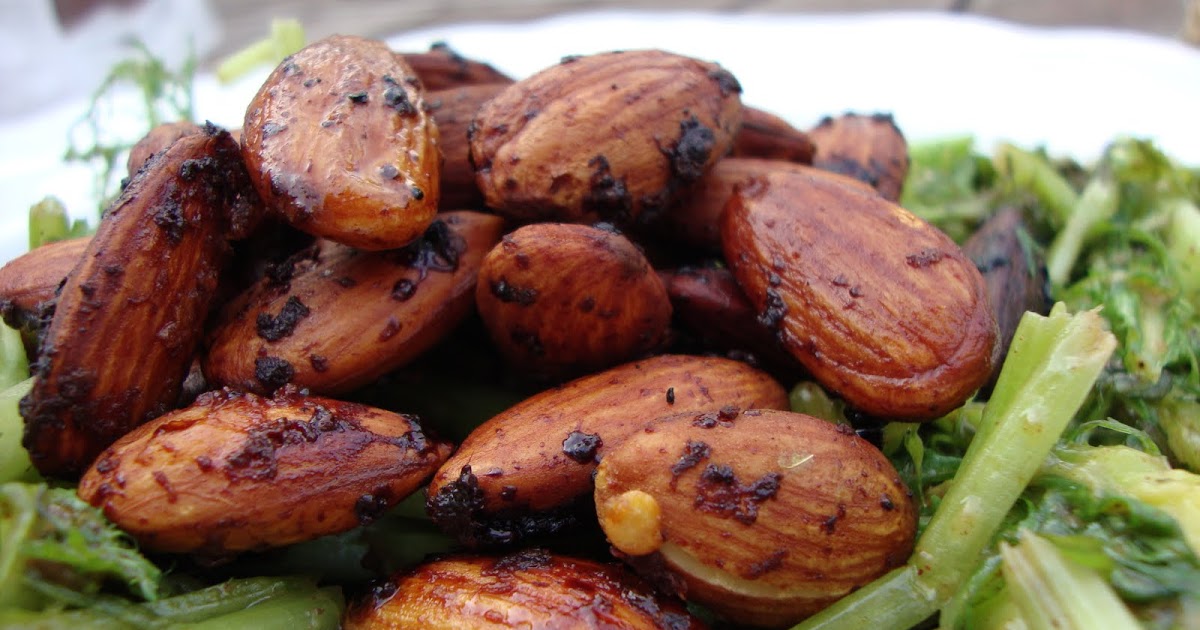 eryn jones Sweet and Spicy Thai Roasted Almonds