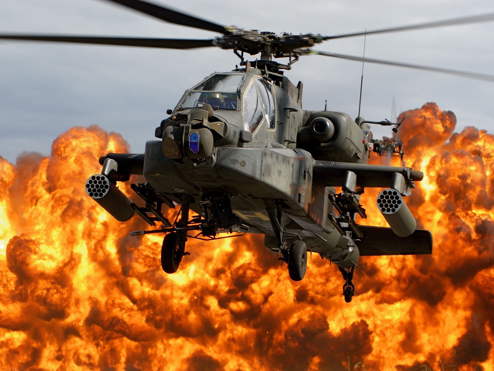 http://4.bp.blogspot.com/--MOqpzyrjL8/TkbGE9Y7OZI/AAAAAAAAA3Q/HoEK-OadekI/s1600/ah-64d-apache-wallpaper-helicopter-blade-cab-explosion-fire-napalm-127634-1600x1200.jpg
