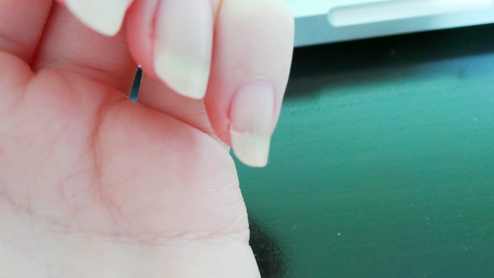 Mysterious Neon Lights How to fix a snapped nail!