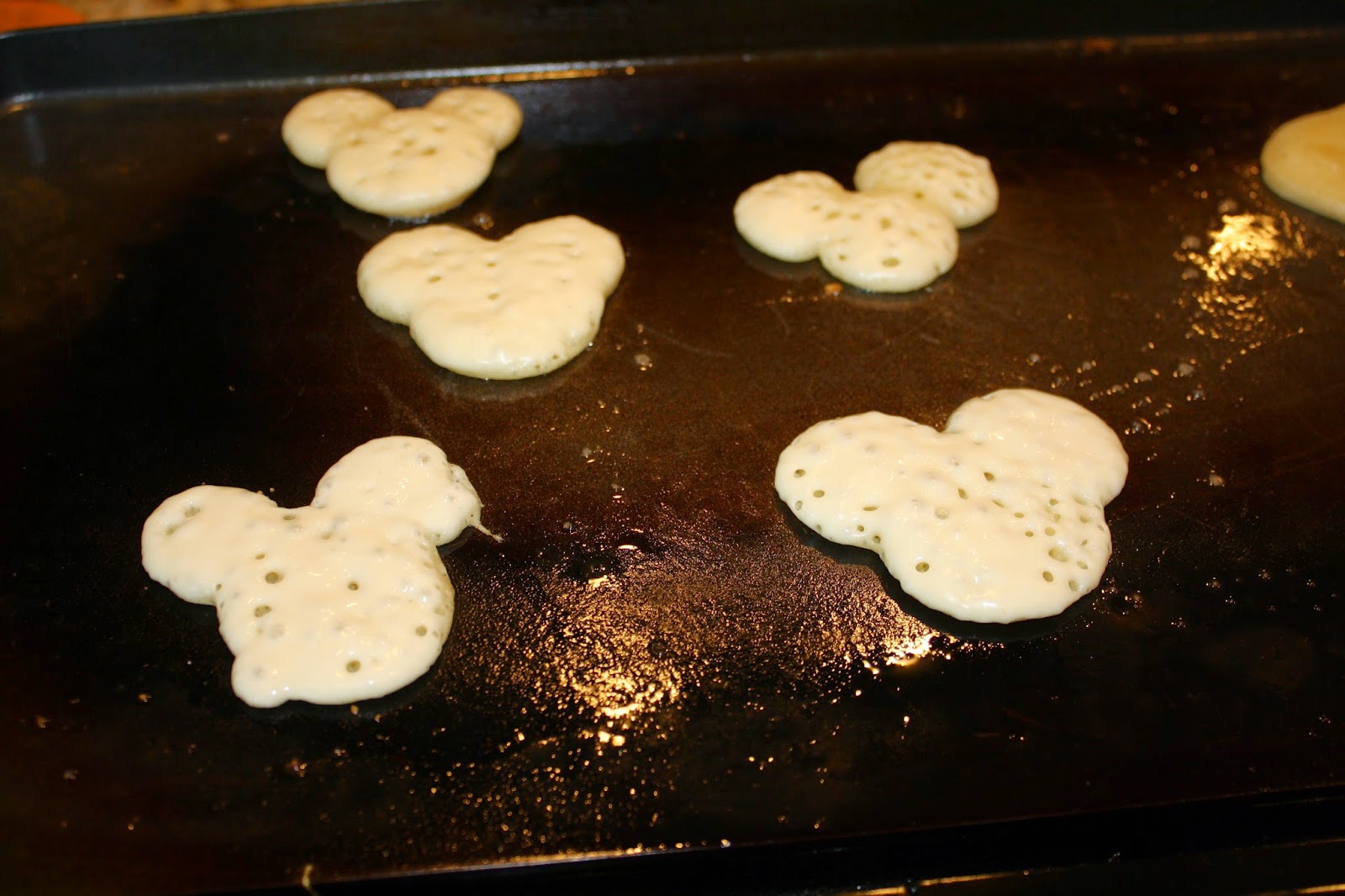 Tada's Kooky Kitchen Pancake designs made easy!