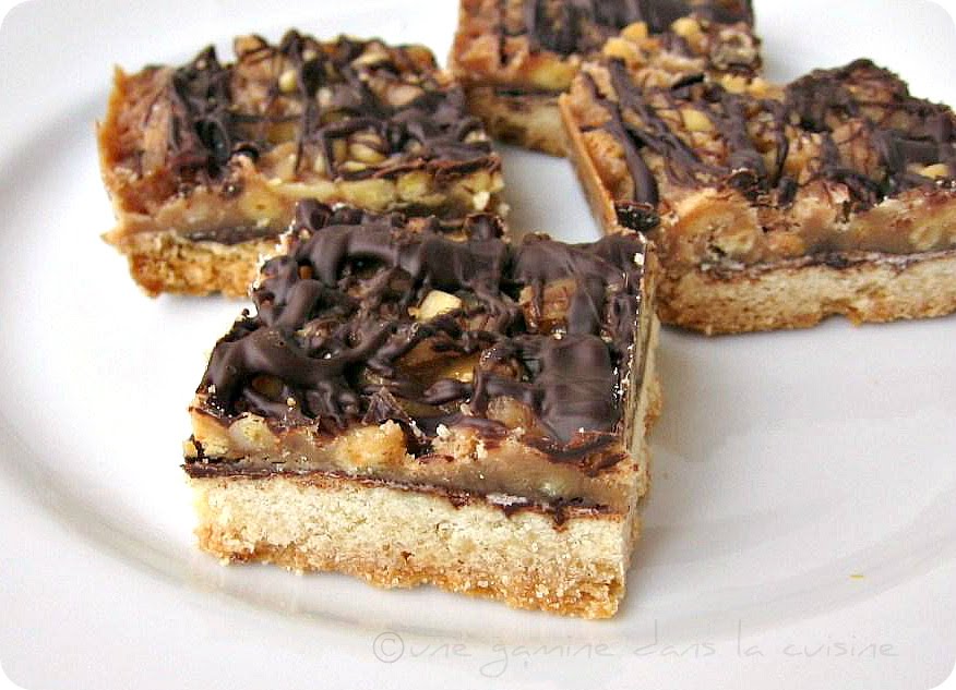 une gamine dans la cuisine Pine Nut and Chocolate Caramel Squares