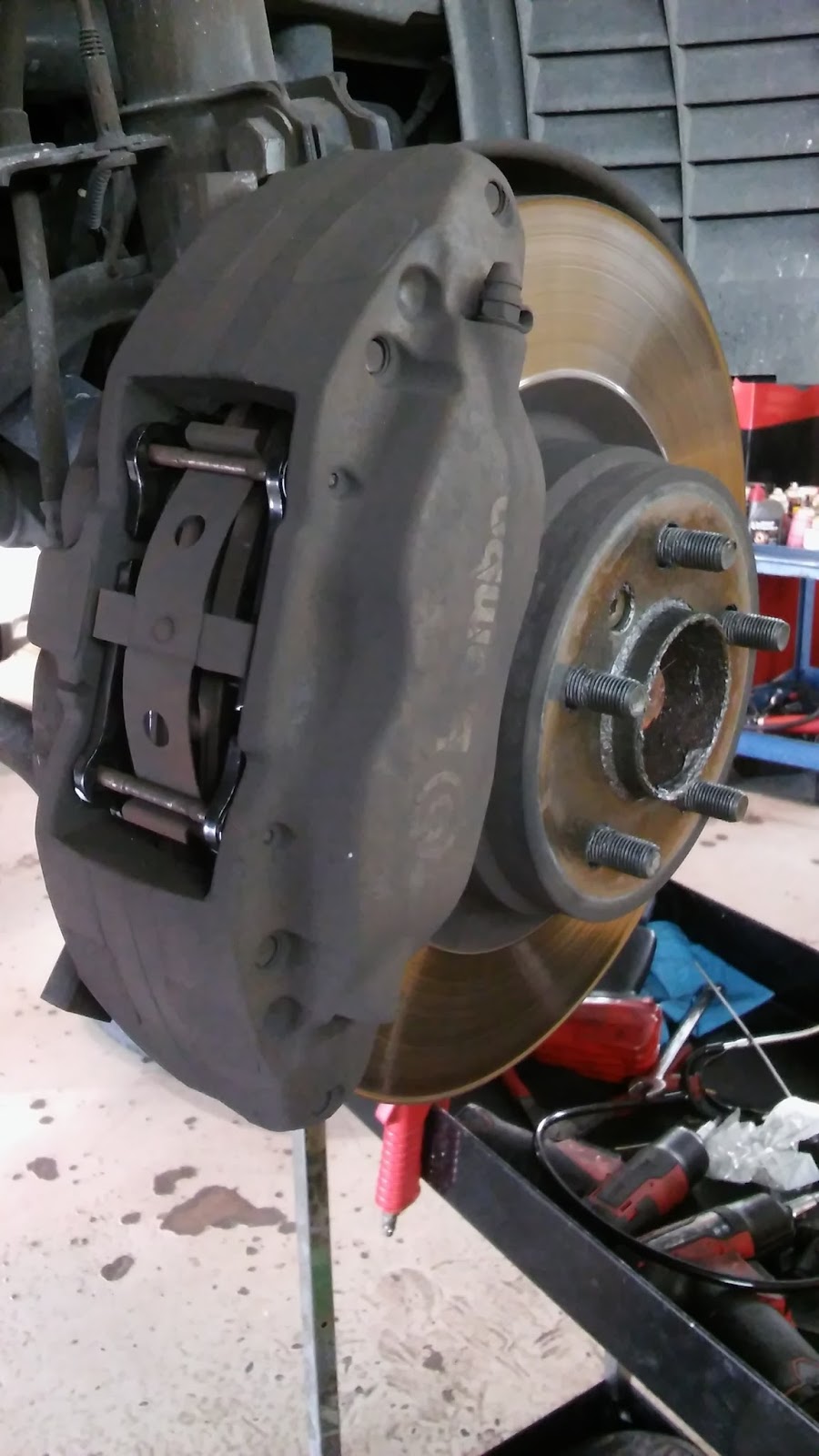 Land Rover Help! How to change your front brake pads on your 2007