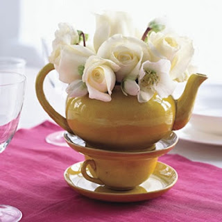 Original centerpieces and color in dining room decorating Original centerpieces and color in dining room decorating