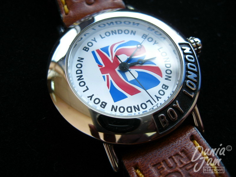 DUNIA JAM Boy London kembali lagi