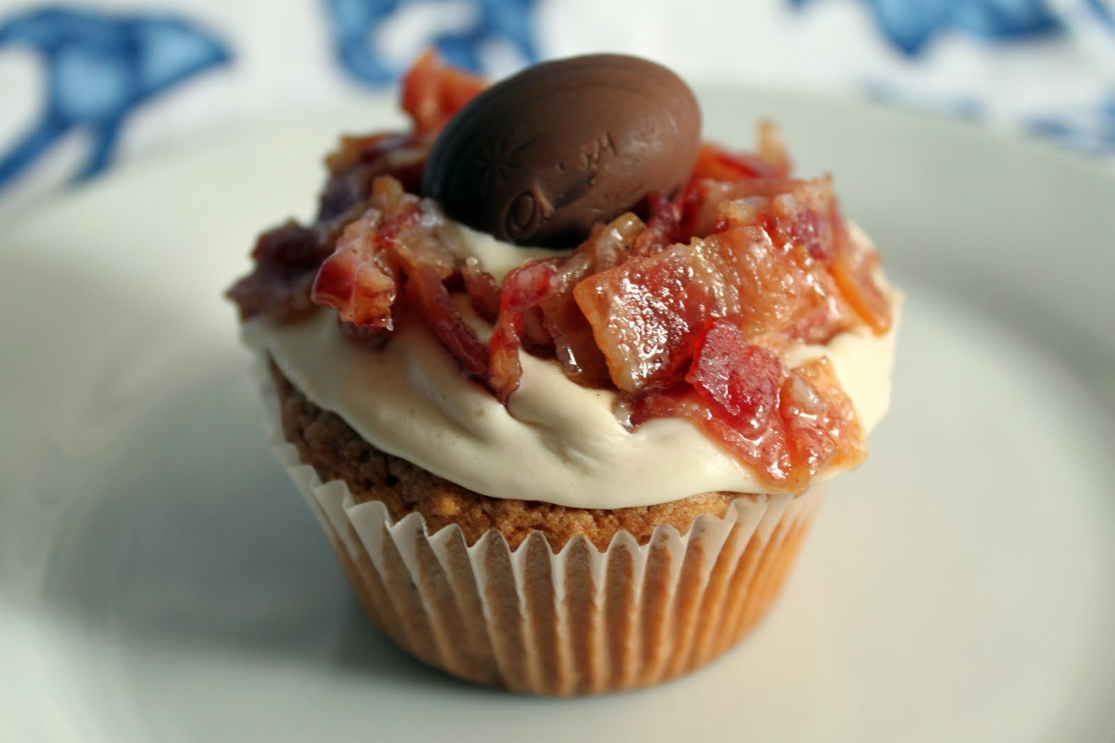 Clutzy Cooking Bacon & Egg Cupcakes & Newness!