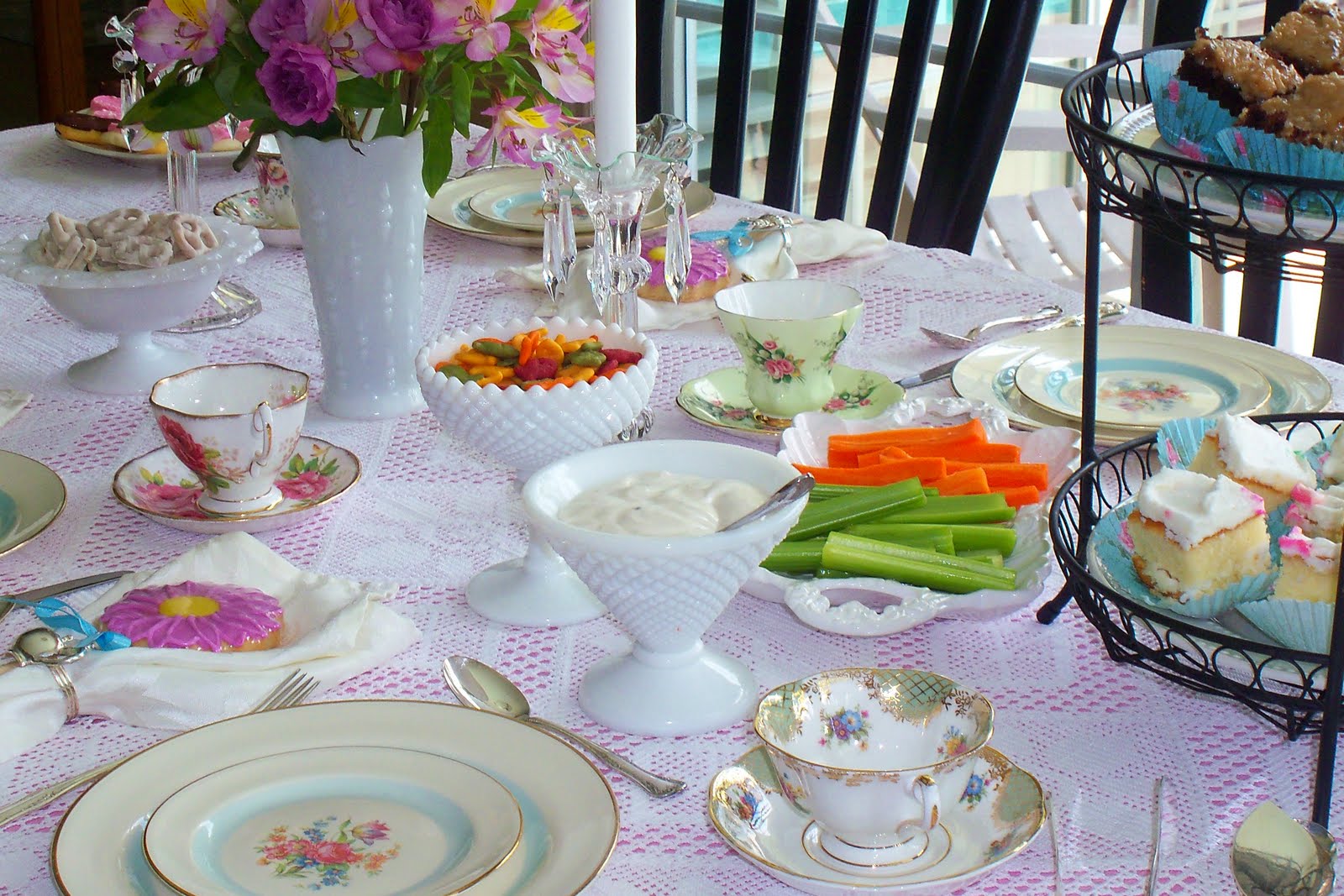 My little cottage in the making: GIRL SCOUT TEA PARTY